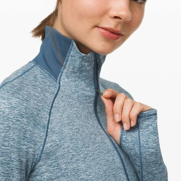 NWOT Lululemon Always Alert 1/2 Zip
Heathered Petrol Blue size 8 - Picture 4 of 9